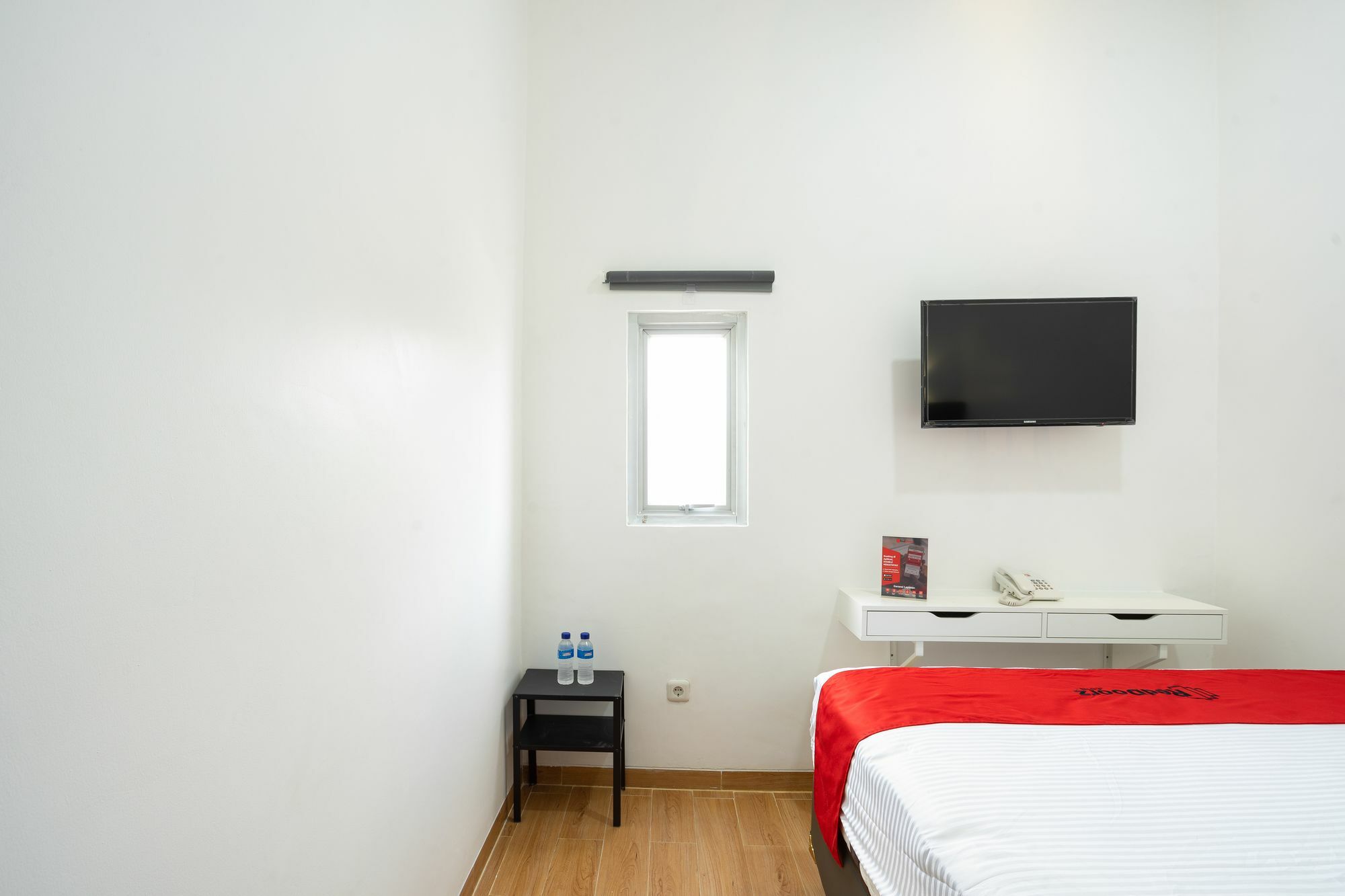 เรดดอร์ซ พลัส แอท ดาเนา ซุนเตอร์ อุตรา Hotel จาการ์ตา ภายนอก รูปภาพ